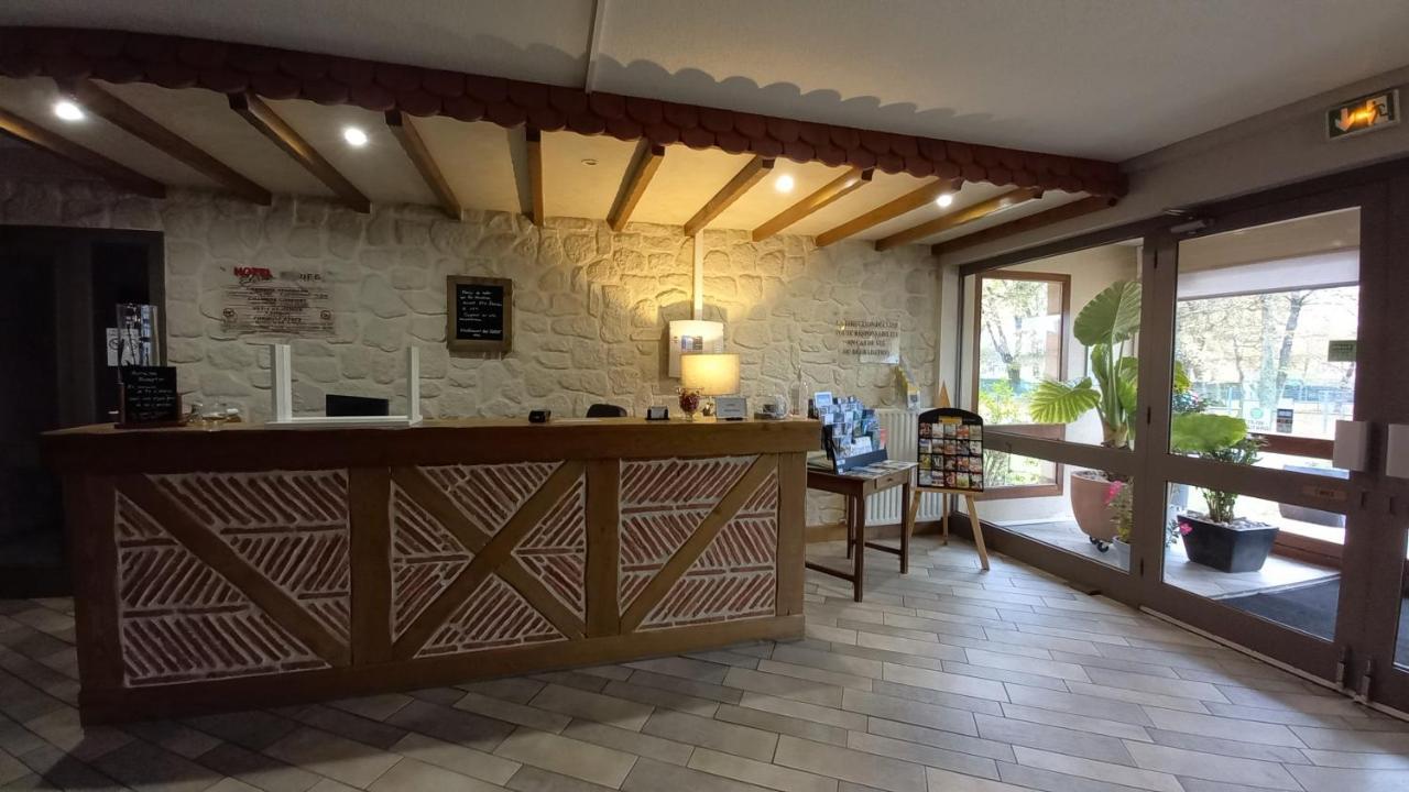 Etesia Hotel Feurs Exterior foto